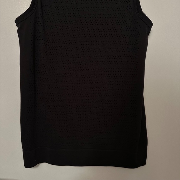 Lululemon Breeze By Muscle Tank II in Black - Picture 8 of 9